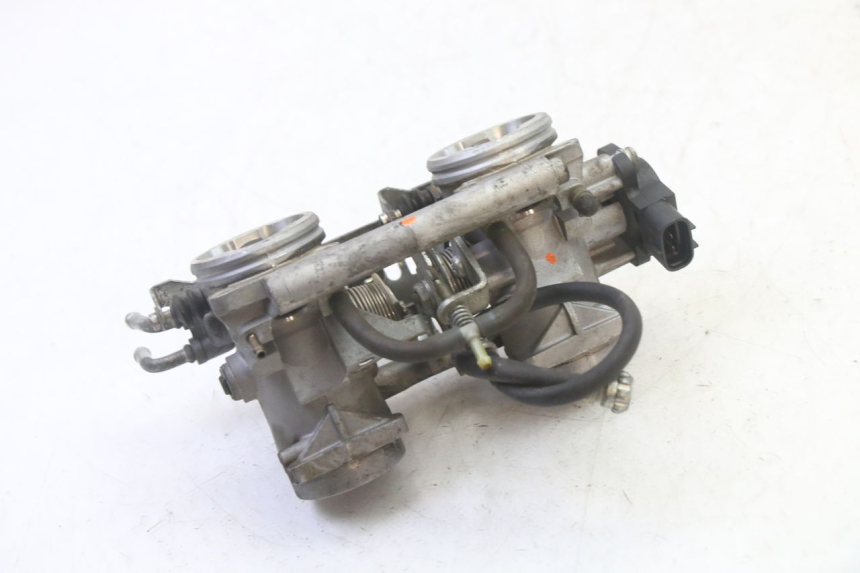 photo de INJEÇÃO YAMAHA TDM ABS 900 (2002 - 2014) - Outro ângulo de visão