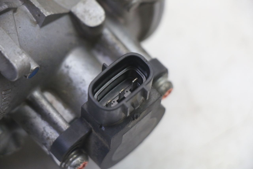 photo de INJEÇÃO YAMAHA TDM ABS 900 (2002 - 2014) - Pontos de fixação