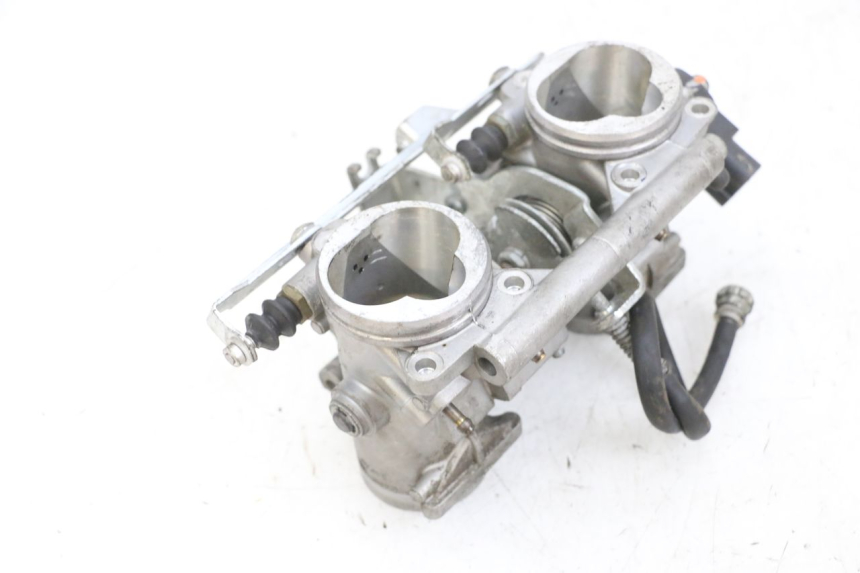 photo de INJEÇÃO YAMAHA TDM ABS 900 (2002 - 2014) - Vista de perto