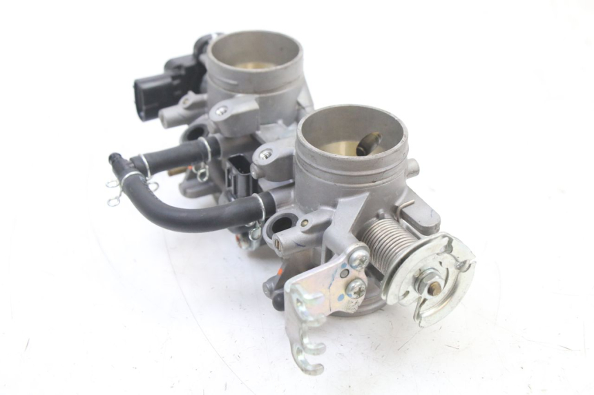 photo de INJEÇÃO YAMAHA TRACER 7 700 (2020 - 2024) - Pontos de fixação