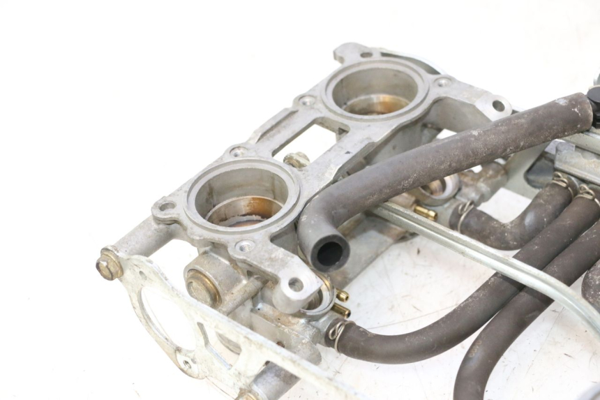 photo de INJEÇÃO HONDA VFR FI RC46 800 (1998 - 2001) - Pontos de fixação