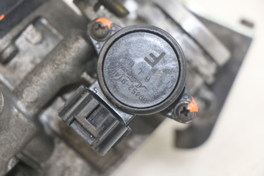 photo de INJEÇÃO YAMAHA X-MAX XMAX 250 (2006 - 2009) - Outro ângulo de visão
