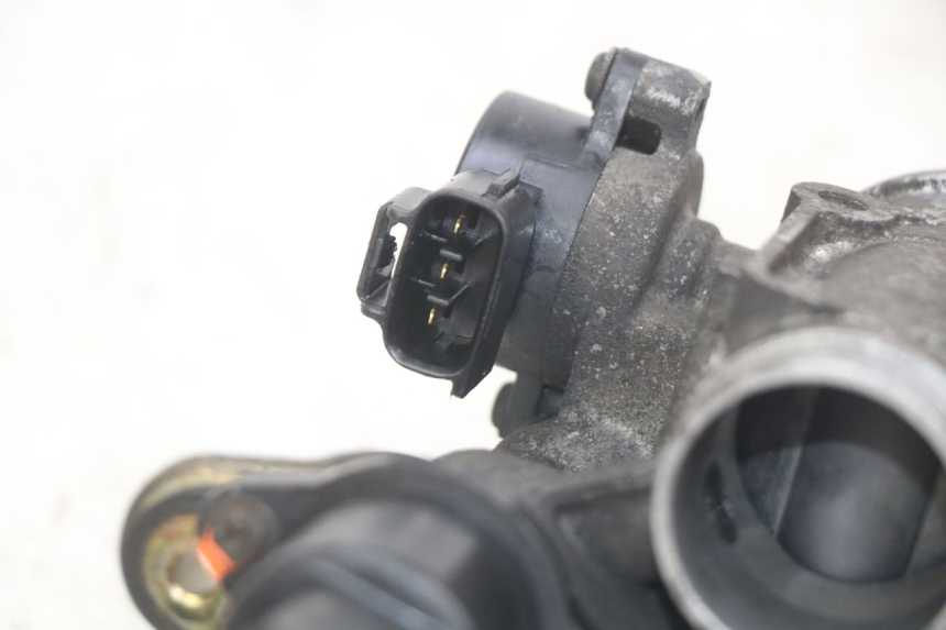 photo de INJEÇÃO YAMAHA X-MAX XMAX 250 (2006 - 2009) - Pontos de fixação