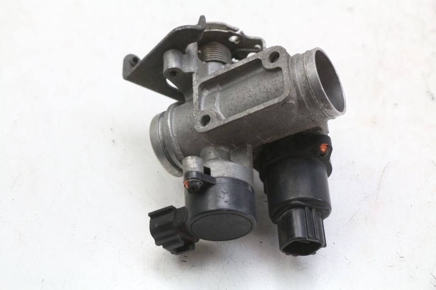 photo de INJEÇÃO YAMAHA XMAX X-MAX 125 (2006 - 2009) - Outro ângulo de visão