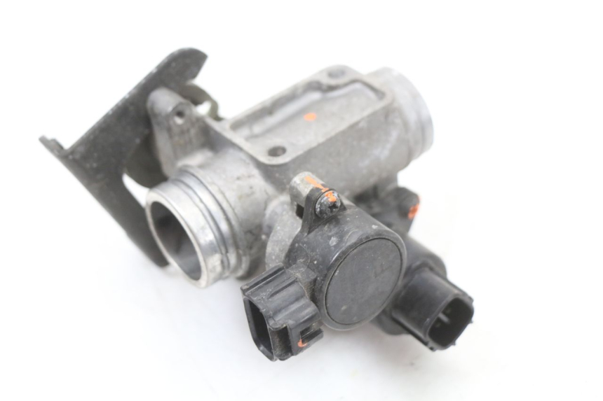 photo de INJEÇÃO YAMAHA X-MAX XMAX 125 (2010 - 2013) - Outro ângulo de visão