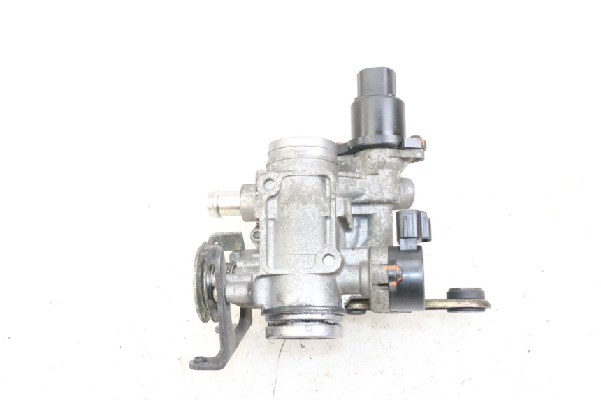 photo de INJEÇÃO YAMAHA X-MAX XMAX 250 (2006 - 2009) - Pontos de fixação