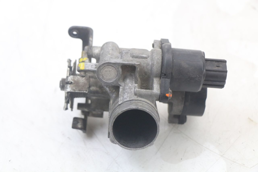 photo de INJEÇÃO YAMAHA XMAX X-MAX 125 (2006 - 2009) - Detalhe da peça