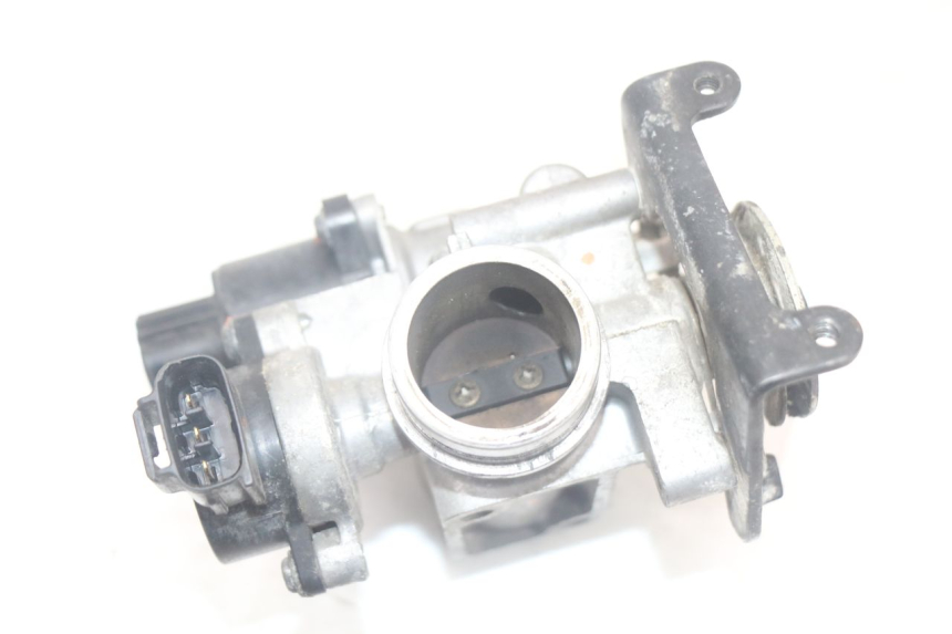 photo de INJEÇÃO YAMAHA XMAX X-MAX 125 (2006 - 2009) - Zoom do estado de desgaste