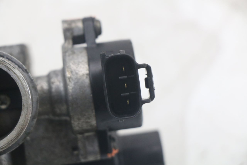 photo de INJEÇÃO YAMAHA XMAX X-MAX 125 (2006 - 2009) - Outro ângulo de visão