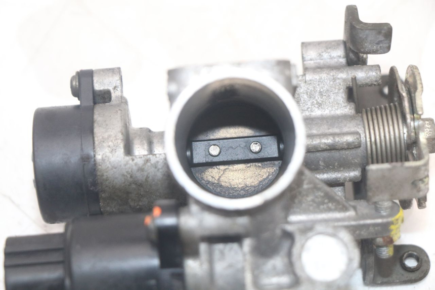 photo de INJEÇÃO YAMAHA XMAX X-MAX 125 (2006 - 2009) - Pontos de fixação