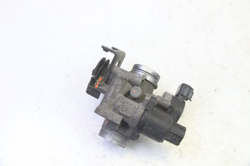 photo de INJEÇÃO YAMAHA X-MAX XMAX 125 (2010 - 2013) - Zoom do estado de desgaste