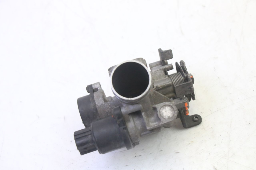 photo de INJEÇÃO YAMAHA X-MAX XMAX 125 (2010 - 2013) - Outro ângulo de visão