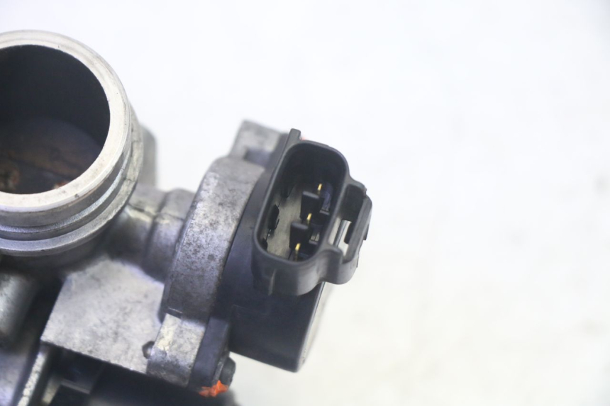 photo de INJEÇÃO YAMAHA X-MAX XMAX 125 (2010 - 2013) - Outro ângulo de visão