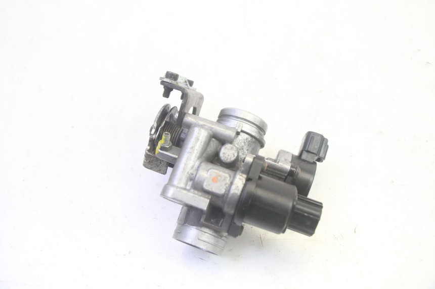 photo de INJEÇÃO YAMAHA XMAX X-MAX 125 (2006 - 2009) - Zoom do estado de desgaste