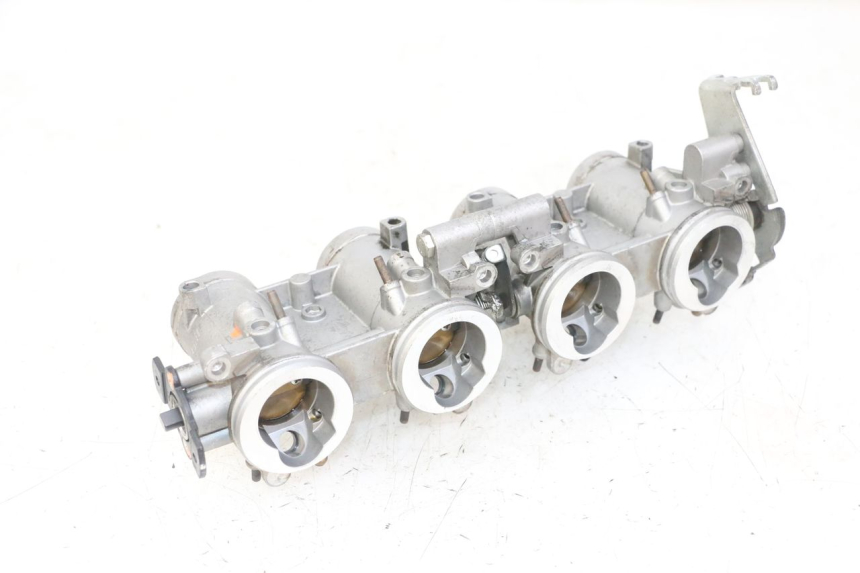 photo de INJEÇÃO YAMAHA XJ6 ABS 600 (2008 - 2016) - Pontos de fixação