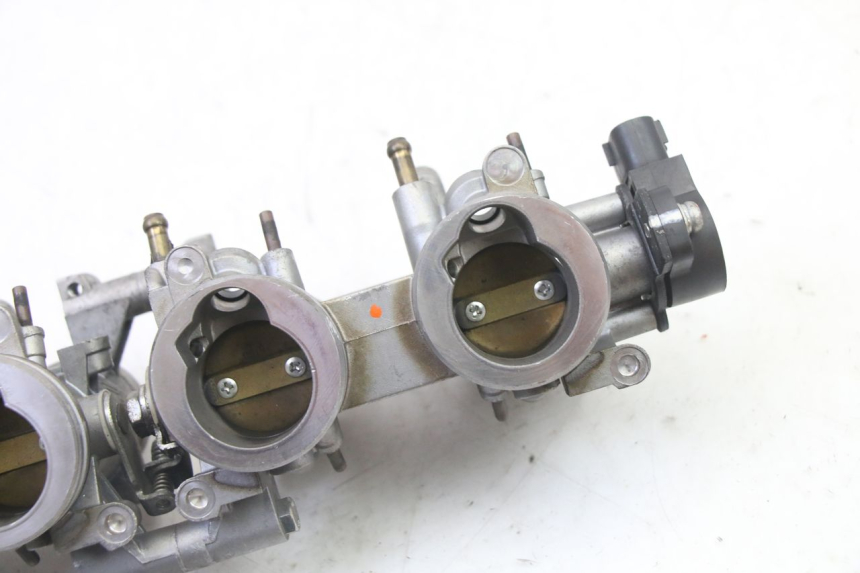 photo de INJEÇÃO YAMAHA XJ6 ABS 600 (2008 - 2016) - Zoom do estado de desgaste