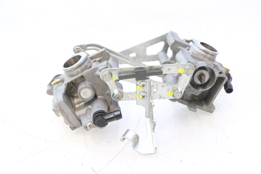 photo de INJEÇÃO HONDA XLV VARADERO 125 (2007 - 2012) - Vista de perto