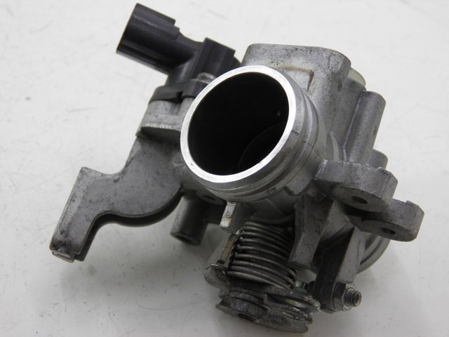 photo de INJEÇÃO YAMAHA YZF R 125 (2008 - 2013) - Detalhe da peça