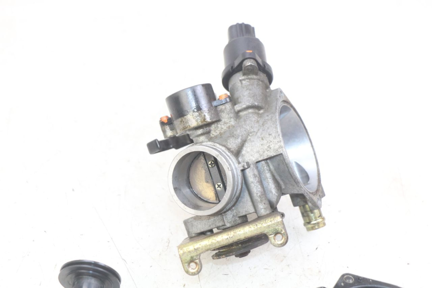 photo de INJEÇÃO YAMAHA YP MAJESTY 400 (2004 - 2008) - Pontos de fixação