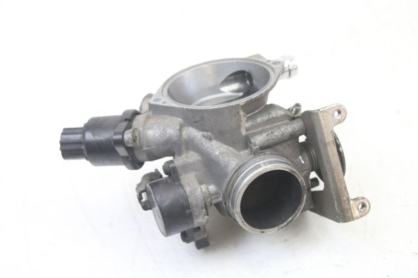 photo de INJEÇÃO YAMAHA YP X-MAX XMAX 400 (2014 - 2017) - Pontos de fixação