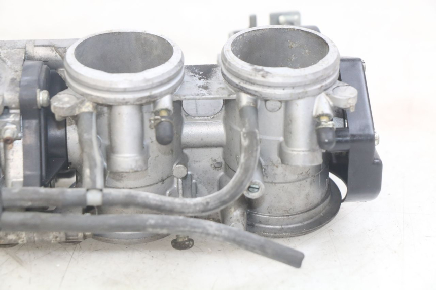 photo de INJEÇÃO YAMAHA YZF R1 1000 (2007 - 2008) - Vista de perto