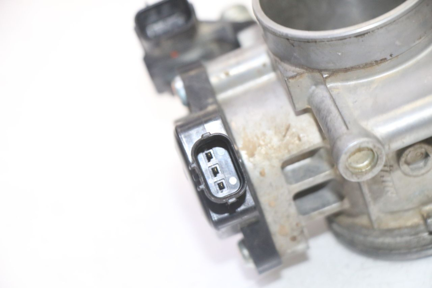photo de INJEÇÃO YAMAHA YZF YZ-F 450 (2014 - 2016) - Outro ângulo de visão