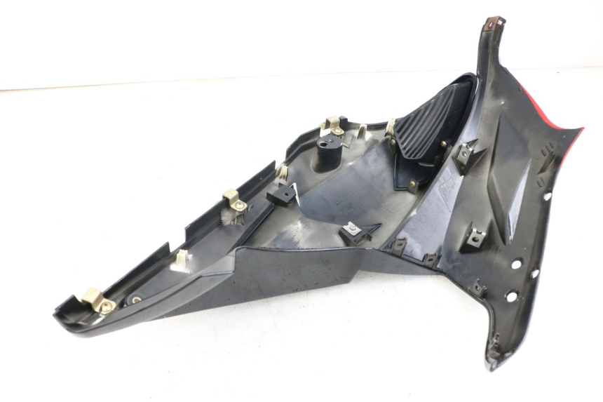 photo de INTERIOR CABEÇA GARFO DIREITO HYOSUNG GTR 125 (2006 - 2008) - Pontos de fixação