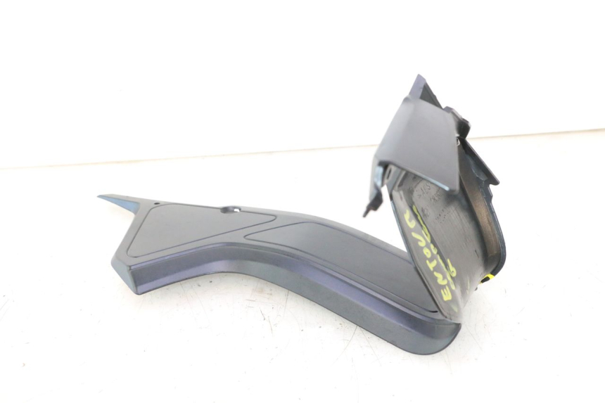 photo de INTERIOR DA CABEÇA DO GARFO ESQUERDO YAMAHA FZ8 800 (2010 - 2016) - Outro ângulo de visão