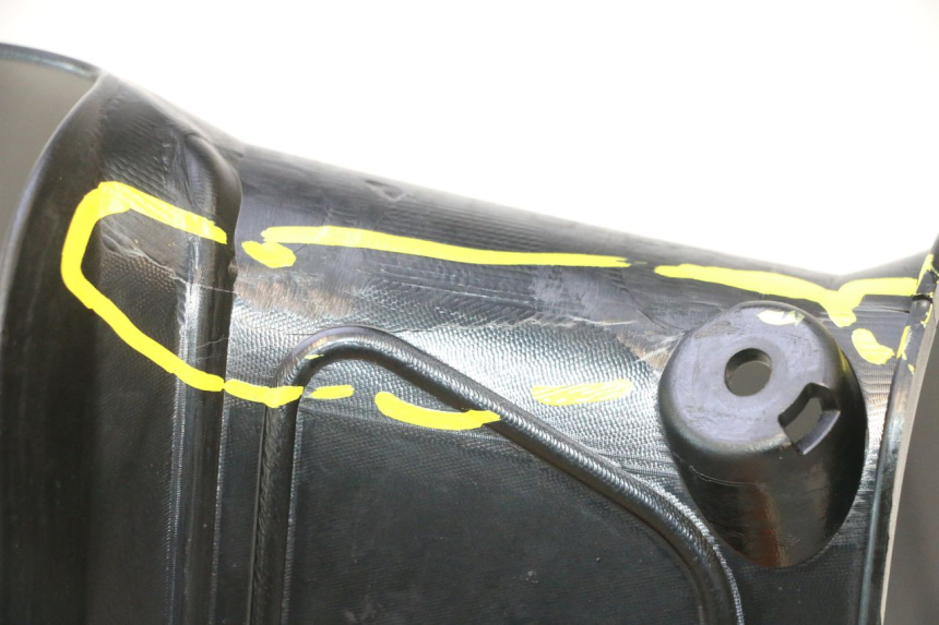 photo de INTERIOR DA CABEÇA DO GARFO ESQUERDO YAMAHA FZ8 800 (2010 - 2016) - Estado da superfície