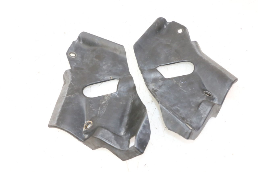 photo de INTERIOR DA CABEÇA DE GARFO TRIUMPH SPRINT 900 (1995 - 1998) - Ampliação técnica