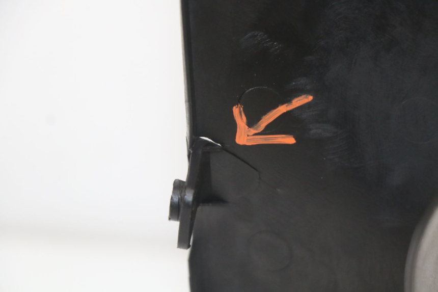 photo de INTERIOR DA CABEÇA DE GARFO SUZUKI GS F 500 (2004 - 2007) - Detalhes característicos