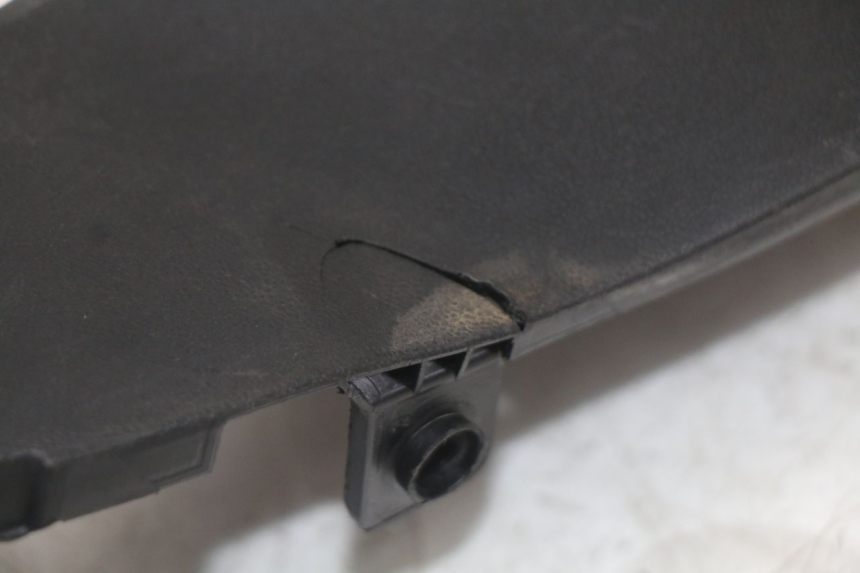 photo de INTERIOR DA CABEÇA DE GARFO SUZUKI GS F 500 (2004 - 2007) - Ampliação técnica