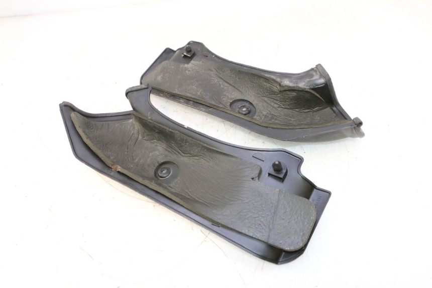 photo de INTERIOR DA CABEÇA DE GARFO KAWASAKI ZX-6R ZX6R 600 (1995 - 1997) - Detalhe da peça