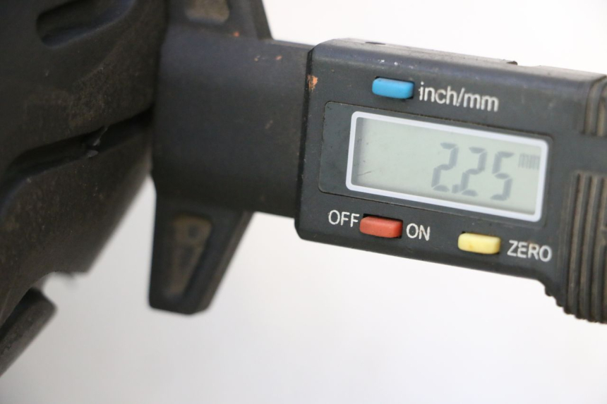 photo de RODA TRASEIRA E PNEU KYMCO AGILITY 4T 10" 50 (2005 - 2018) - Detalhe da peça