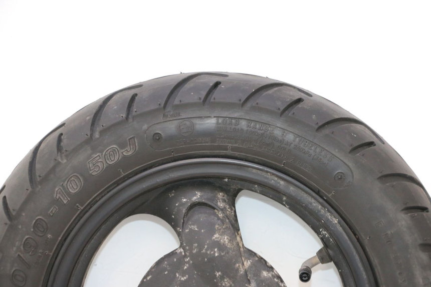 photo de RODA TRASEIRA E PNEU KYMCO AGILITY 4T 10" 50 (2005 - 2018) - Vista de perto