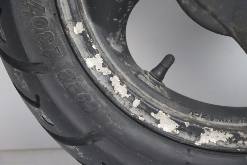 photo de ARO TRASEIRO E PNEU KYMCO AGILITY 4T 50 (2005 - 2018) - Pontos de fixação