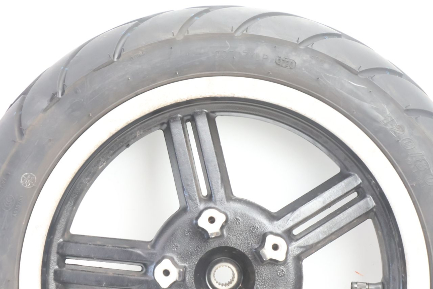photo de ARO TRASEIRO E PNEU KYMCO AGILITY CITY 16P 125 (2015 - 2024) - Detalhe da peça