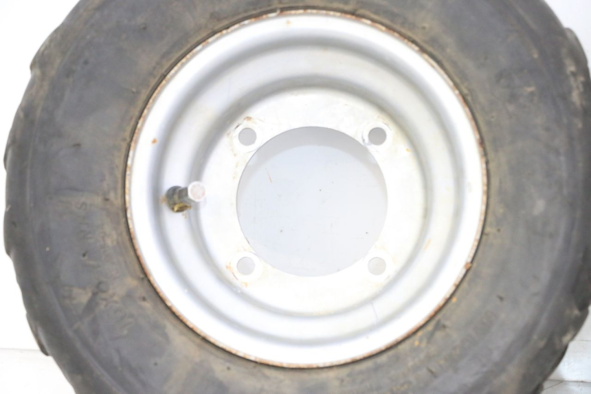 photo de ARO TRASEIRO E PNEU KEROX BAZOOKA 110 - Detalhes característicos