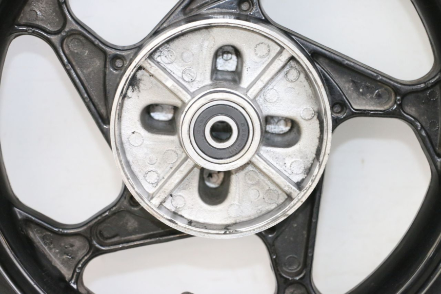 photo de ARO TRASEIRO E PNEU MAG POWER BOMBERS 4T 50 (2016 - 2026) - Detalhes característicos