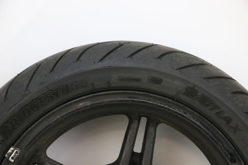photo de ARO TRASEIRO E PNEU SUZUKI BURGMAN 650 (2013 - 2020) - Ampliação dos componentes