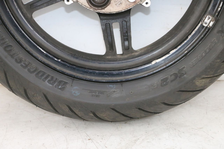 photo de ARO TRASEIRO E PNEU SUZUKI BURGMAN 650 (2013 - 2020) - Ângulo alternativo