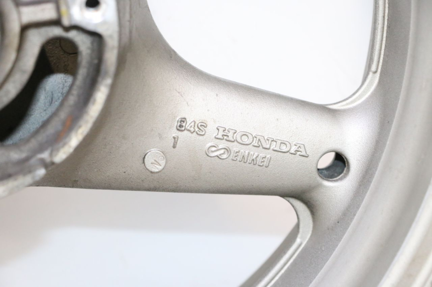 photo de ARO TRASEIRO E PNEU HONDA CB F HORNET 600 (2005 - 2006) - Zoom de qualidade