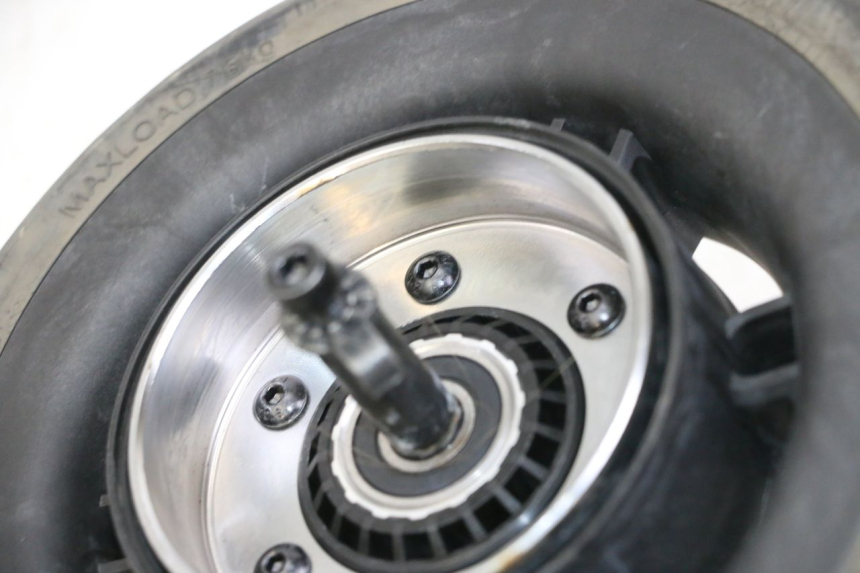 photo de ARO TRASEIRO E PNEU SEGWAY NINEBOT E2 1 - Pontos de fixação