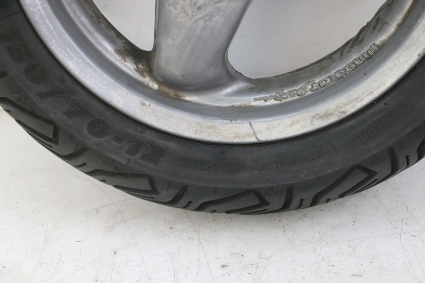 photo de ARO TRASEIRO E PNEU PEUGEOT ELYSTAR 125 (2002 - 2007) - Ampliação dos componentes