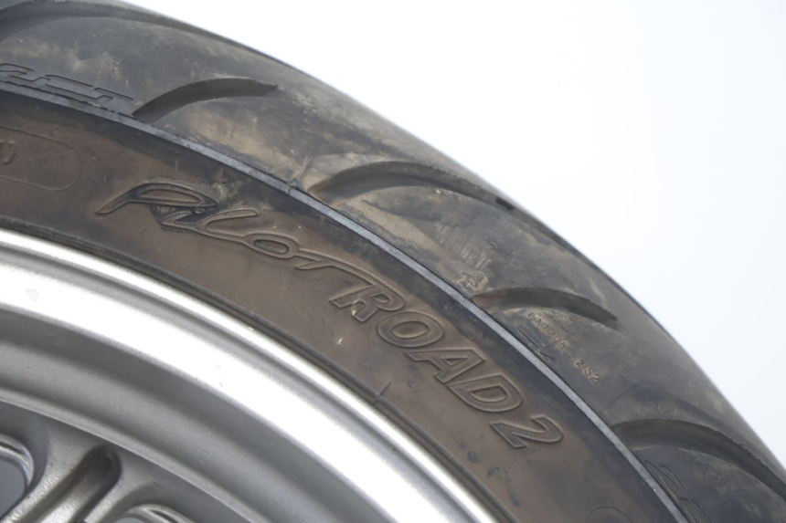 photo de ARO TRASEIRO E PNEU KAWASAKI ER-6 ER6 N 650 (2005 - 2009) - Detalhes característicos