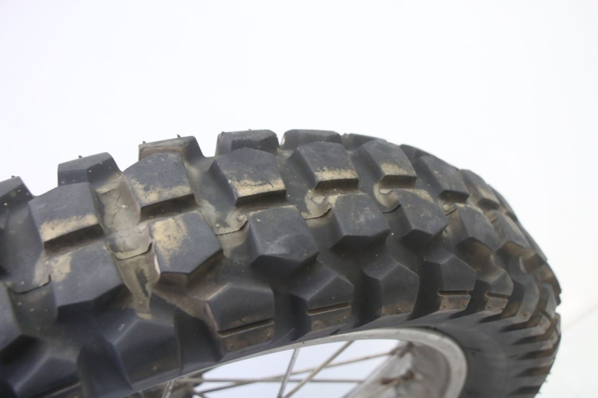 photo de ARO TRASEIRO E PNEU APRILIA ETX 125 (1998 - 2002) - Ampliação dos componentes
