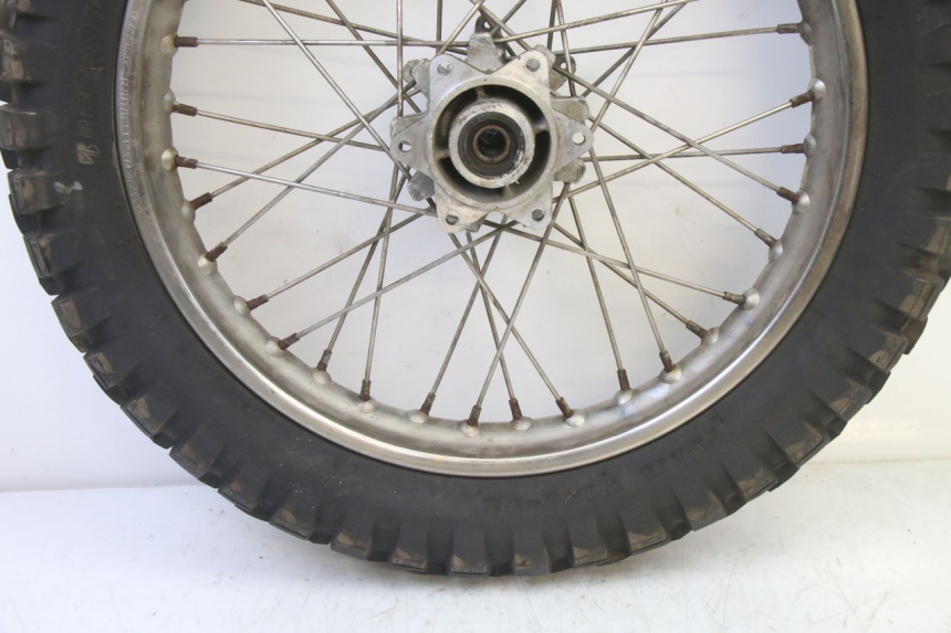 photo de ARO TRASEIRO E PNEU APRILIA ETX 125 (1998 - 2002) - Peça verificada