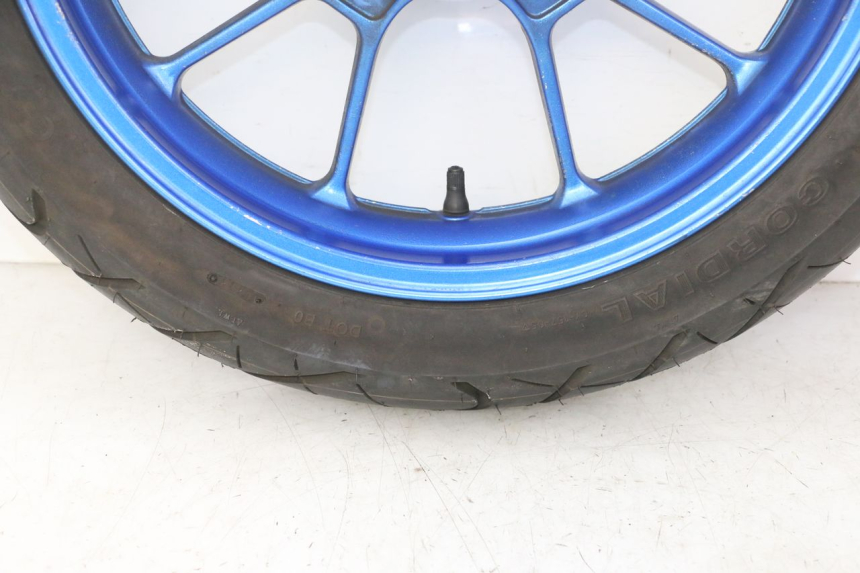 photo de ARO TRASEIRO E PNEU STAHO FH 50 (2018 - 2019) - Detalhes característicos