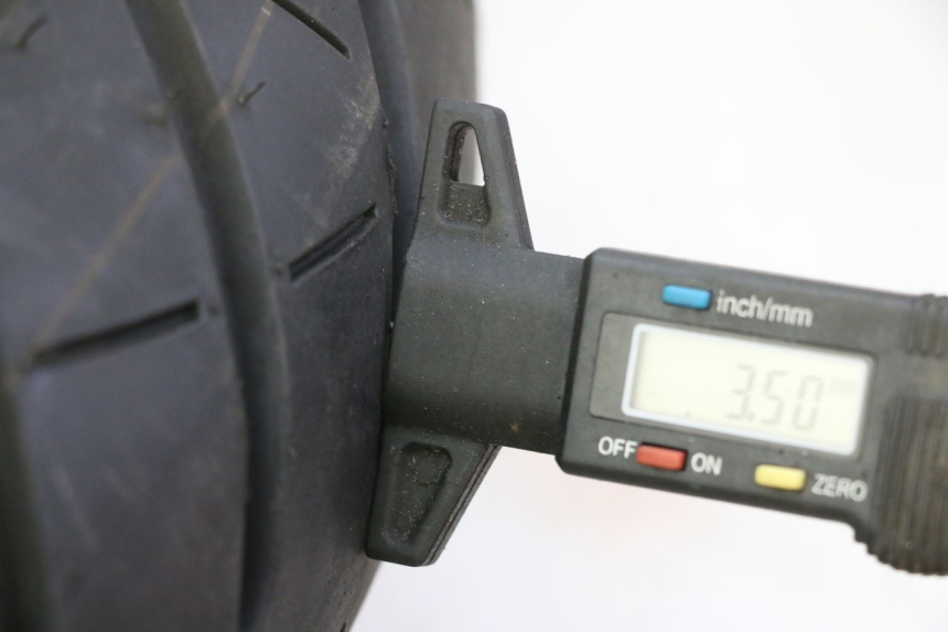 photo de ARO TRASEIRO E PNEU STAHO FH 50 (2018 - 2019) - Ampliação técnica