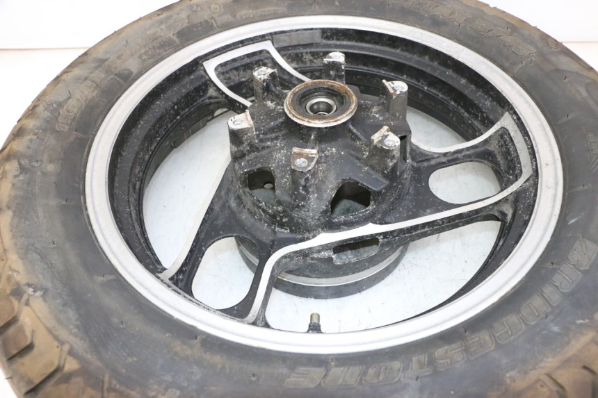 photo de ARO TRASEIRO E PNEU YAMAHA FJ 36Y 1100 (1984 - 1985) - Outro ângulo de visão